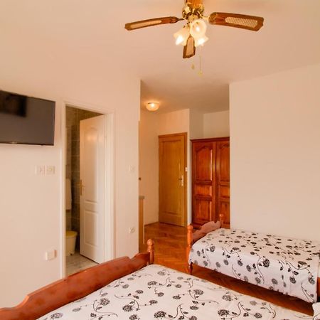 Apartments Sosic Ровинь Экстерьер фото