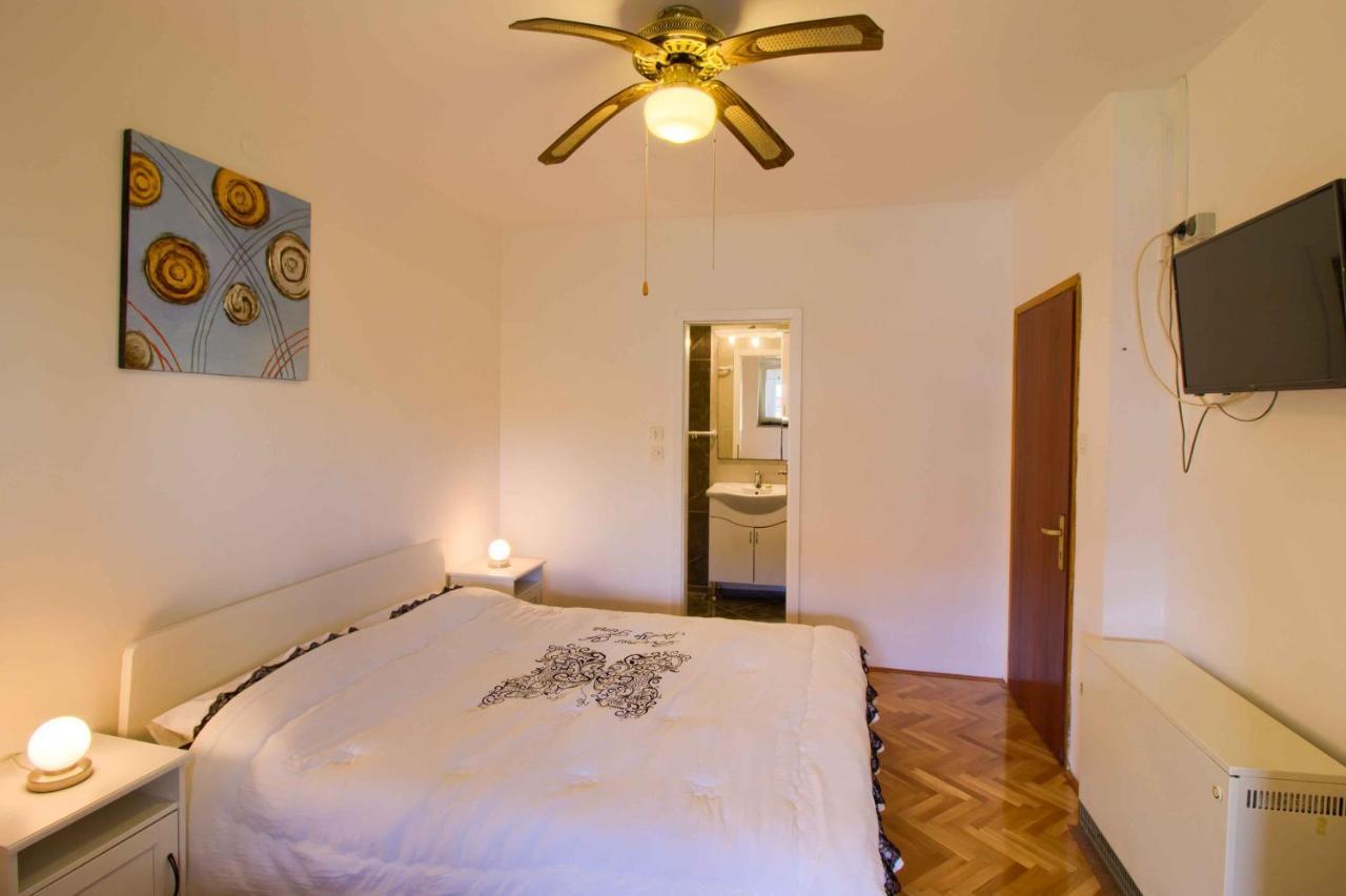 Apartments Sosic Ровинь Экстерьер фото